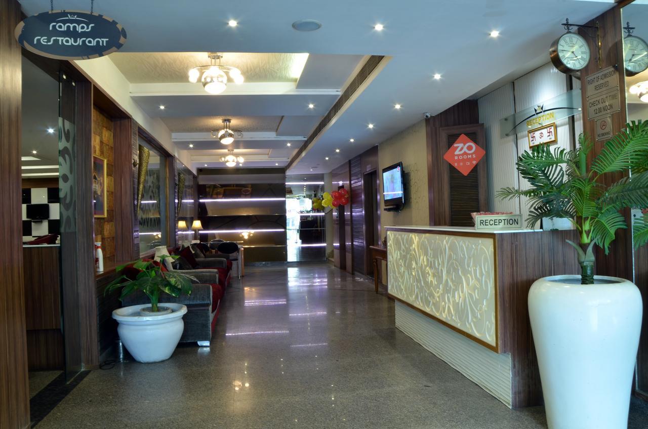 Hotel Poonam Plaza Agra  Εξωτερικό φωτογραφία